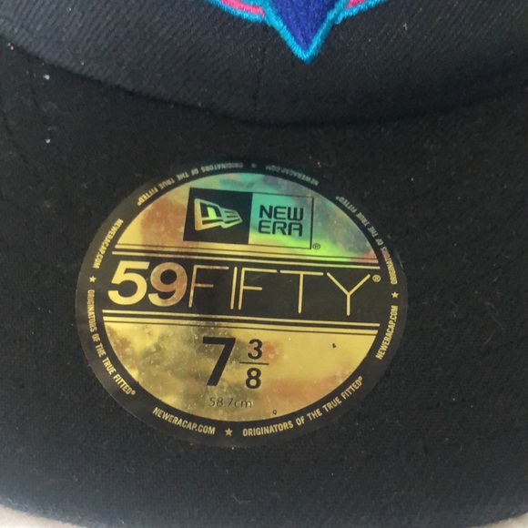 NEW ERA black fitted Toronto Blue Jays baseball cap. Size 7 3/8. - Picture 3 of 14